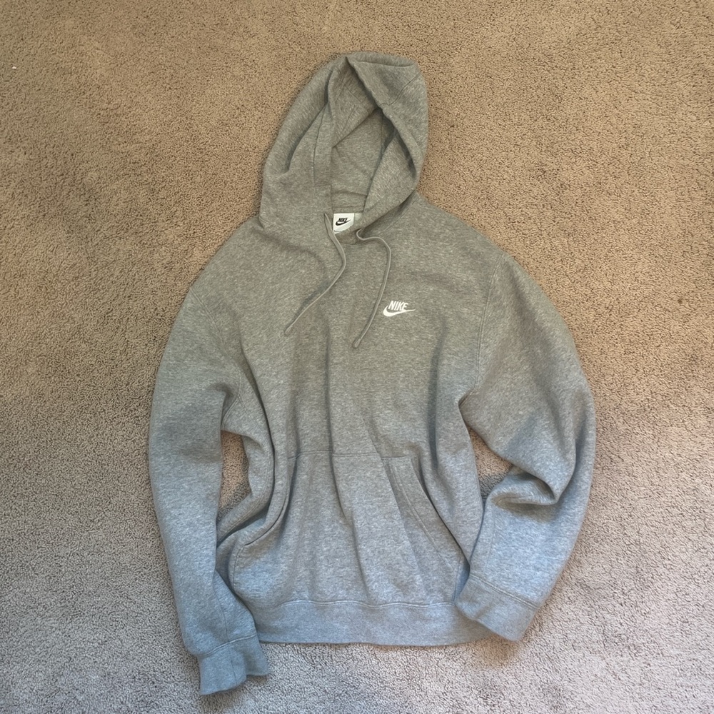 very comfy basic grey nike hoodie